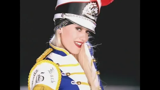 Gwen Stefani -Hollaback Girl