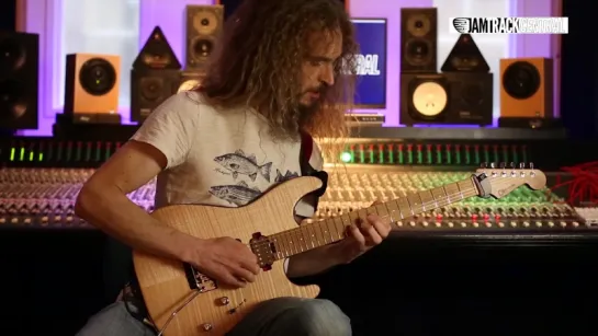 Guthrie Govan - Twenty Odd Time Licks - Lick 1