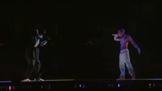 Тупака оживили! Голограмма 2PAC на Coachella 2012!