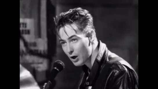 Aztec Camera - Somewhere In My Heart (OFFICIAL MUSIC VIDEO)