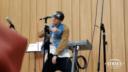 [Фанкам] 140710 Джексон dougie dance @  Cultwo Show