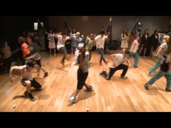 CL - THE BADDEST FEMALE [Dance Practice]