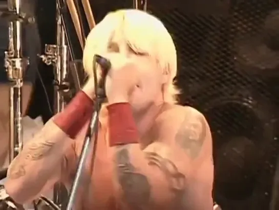 Red Hot Chili Peppers - Full Concert - 06-18-99 - Shoreline Amphitheatre (OFFICIAL)