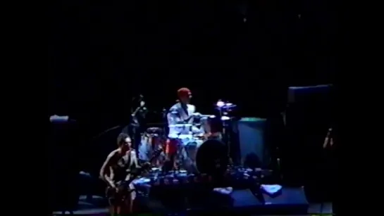 Red Hot Chili Peppers 2000-05-27 The Gorge Amphitheatre, George, WA [AMT #1]