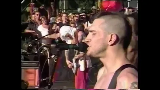 Red Hot Chili Peppers - Rolling Rock Town Fair Festival, Latrobe, PA, 05.08.2000 FULL SHOW