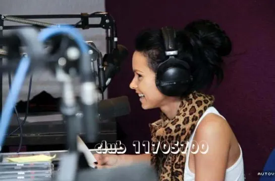 INNA | Radio Vitamine (Париж, Франция 25.09.2010)