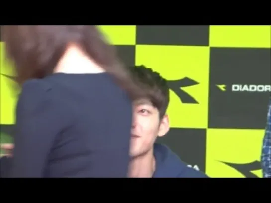 130927 Fancam kim woo bin @Diadora fan sign