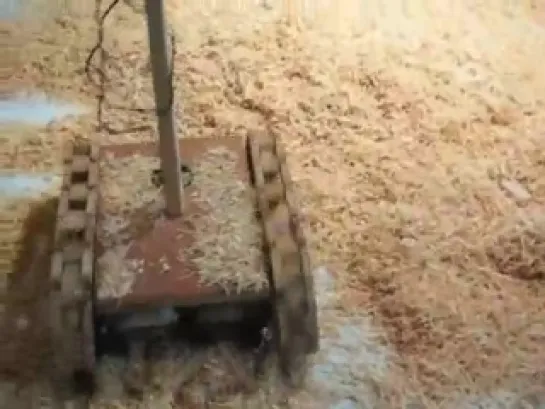 Wooden tank thread vehicle on planer shavings