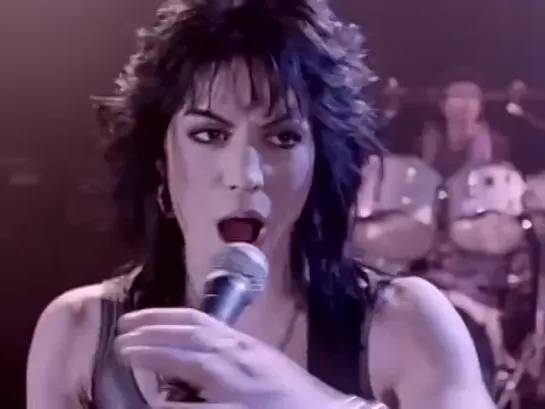 Joan Jett  The Blackhearts - I Hate Myself for Loving You