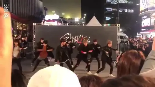 [171109] Stray Kids  - Hellevator @ Street Performance