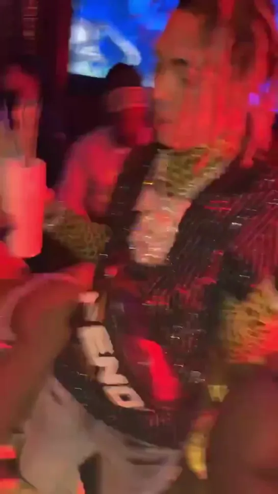 Lil Pump Flexin in Club