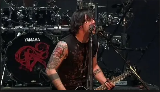 Three days grace - "I hate everything about you" (Live at "The Palace" 2008)