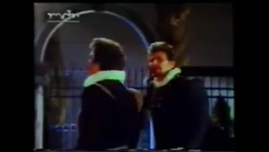 Verdi "Don Carlo" (Placido Domingo & Sherrill Milnes)