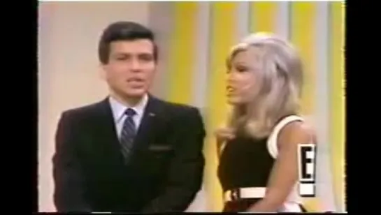 Frank and Nancy Sinatra - Something Stupid