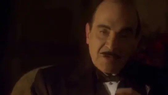 Agatha Christie. Poirot. Las manzanas. (2010). Español.