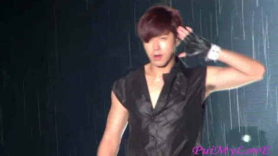 121125 SMTown in BKK Yunho - Dance Battle