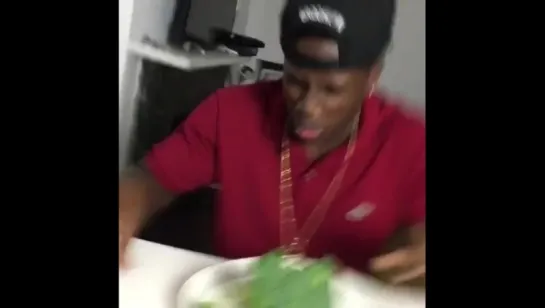 Tasting broccoli as a kid (Nigga Vine)