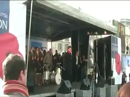 Mark Knopfler - 'Remembrance Day' live in Trafalgar square: 11/11/2009