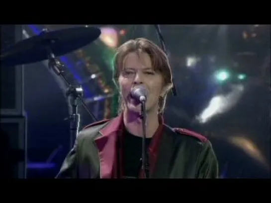 David Bowie - Century Boy - Live At BRIT Awards - 16.02.99