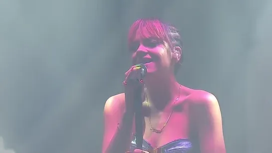 Lily Allen - 2014 - Somewhere Only We Know - Orange Warsaw Festival