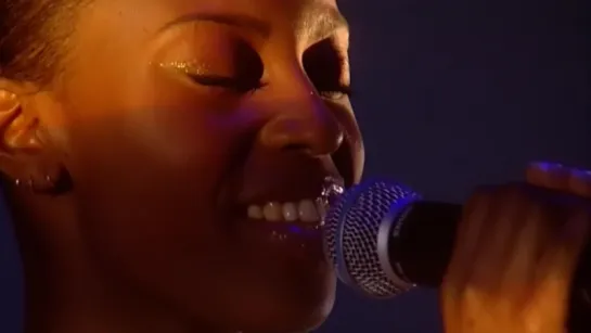 Morcheeba - Undress Me Now