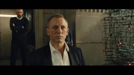 007. Координаты Скайфолл (2012).