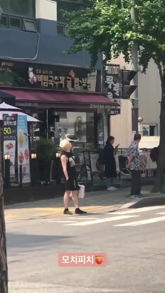 [190624] Stray Kids » fantaken » Chan near JYP building