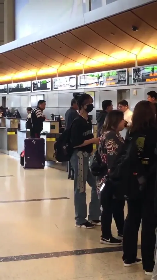 [190523] Stray Kids » fantaken » Hyun Jin » in Los Angeles International airport