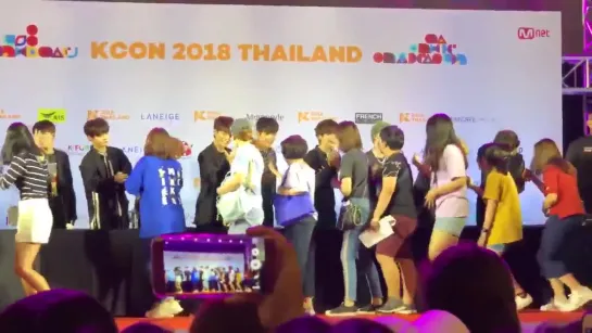 [180929] Stray Kids » KCON 2018 Thailand » Meet & Greet