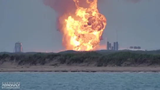 Massive explosion of a SpaceX Starship Prototype (SN4) at Boca Chica Texas