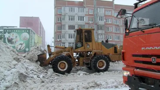 Уборка снега. Уберите машины!