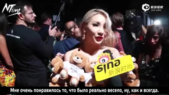 [Интервью] CL на модном показе Moschino SS16 #MFW для Sina Fashion 150925 (русс. саб)