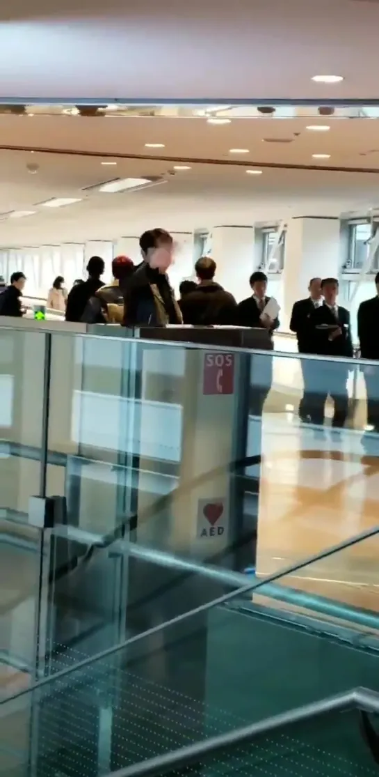 191128 KNK arrival in Japan