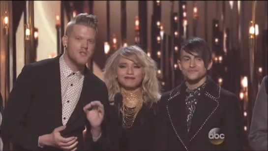 Pentatonix Presents Vocal Group Of The Year (ELVIRA) - CMA's 2015