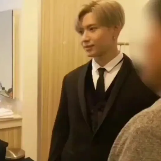 the way taemin look at rossa makes my heart so warm ️