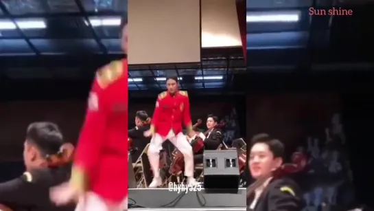 Key and Minho dancing to Ring Ding Dong with Military friends 🤣 [PZo210I_jv0]