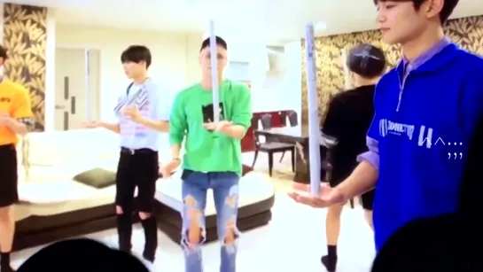 SHINee VCR Playing Game on Seek (fancam)