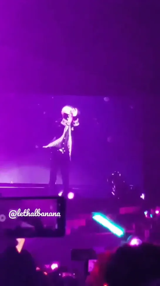 200201 - Fancam TAEMIN Solo Goodbye Korean ver. in LA. - - OMGGGGG THANKS KING!!!!! - TAEMIN SHINee SuperM