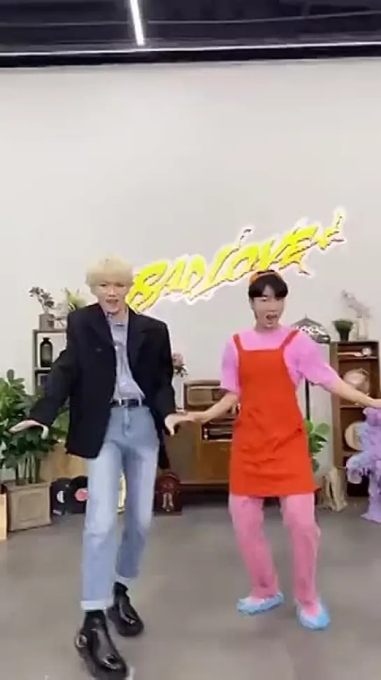 01.10.21]  DanceKang опубликовала в своем аккаунте TikTok и YouTube #BADLOVECHALLENGE с #Key