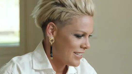 Billboard: P!nk Reacts To Her Iconic Moments 2019