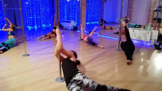 Видео от Школа Pole Dance "Мулен Руж" Волгоград