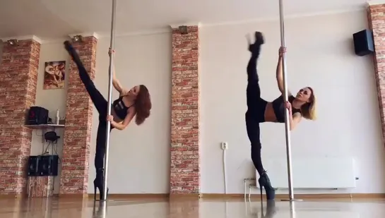 Exotic pole | Valeria Poklonskaya & Natali Vachevskih