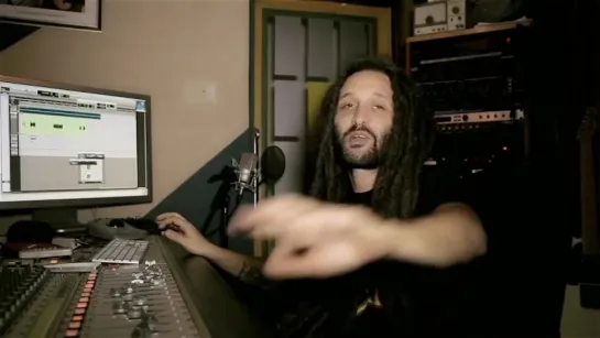 Suga Roy  Conrad Crystal feat. Alborosie - Run Come