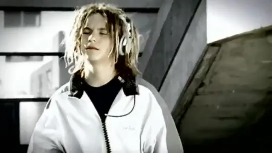 Bomfunk MC's - Freestyler (Official Video)