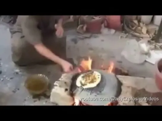 Ove Explose in the Face of the Cook ! Syria