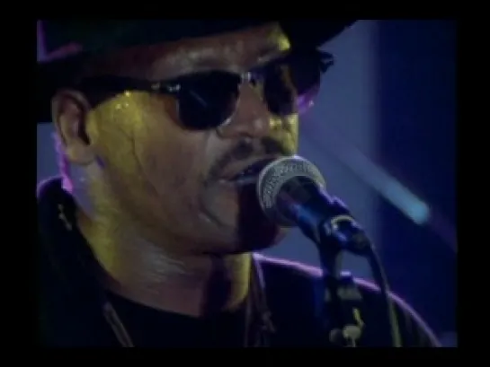 TAJ MAHAL-Live ft Ronnie Scott's.1988