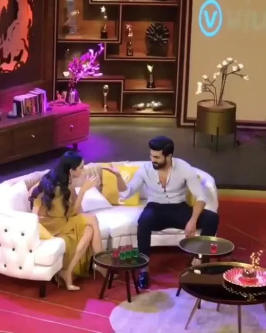 Рам Чаран, Киара Адвани #RamCharan @ @Advani_Kiara 😅😅