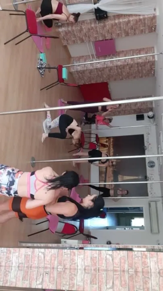 Live: Школа Pole Dance "Мулен Руж" Волгоград