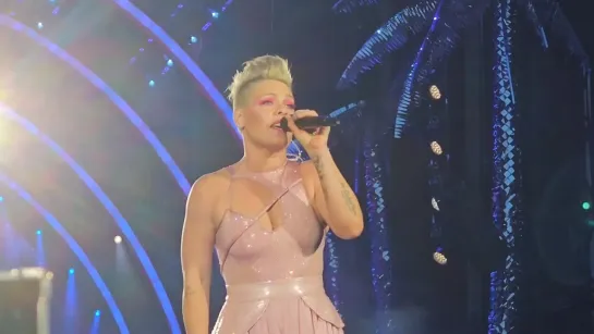 P!nk - Just Give Me a Reason (Live from Summer Carnival in Bolton, UK)