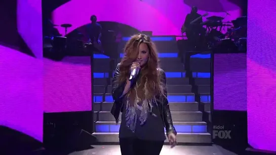 Demi Lovato - Give Your Heart A Break (Live American Idol 2012)